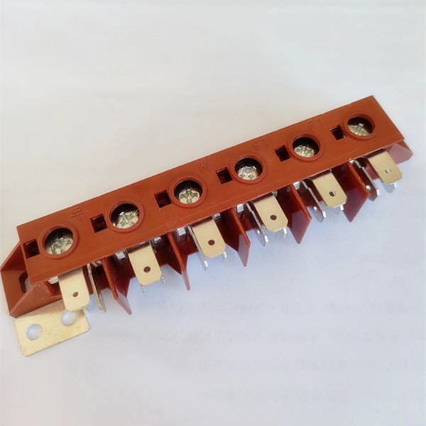 ¿Cómo resuelven las cajas de terminales de alta densidad los desafíos de instalación con limitaciones de espacio?